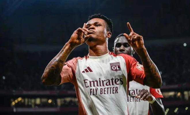 某位曾接受 某位曾接受