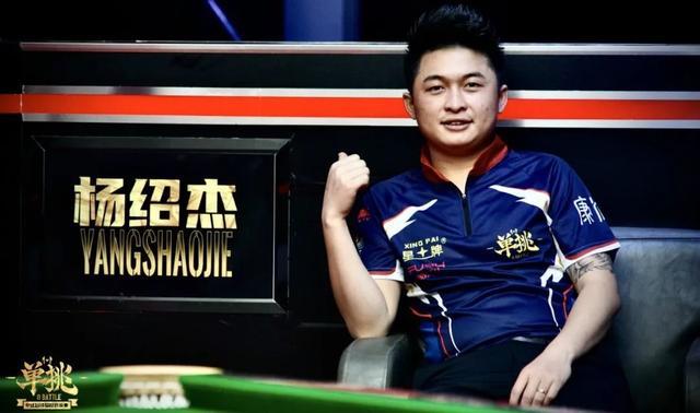 的对抗中 的对抗中