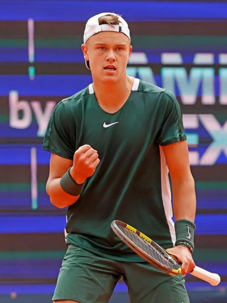 培养年轻球 培养年轻球