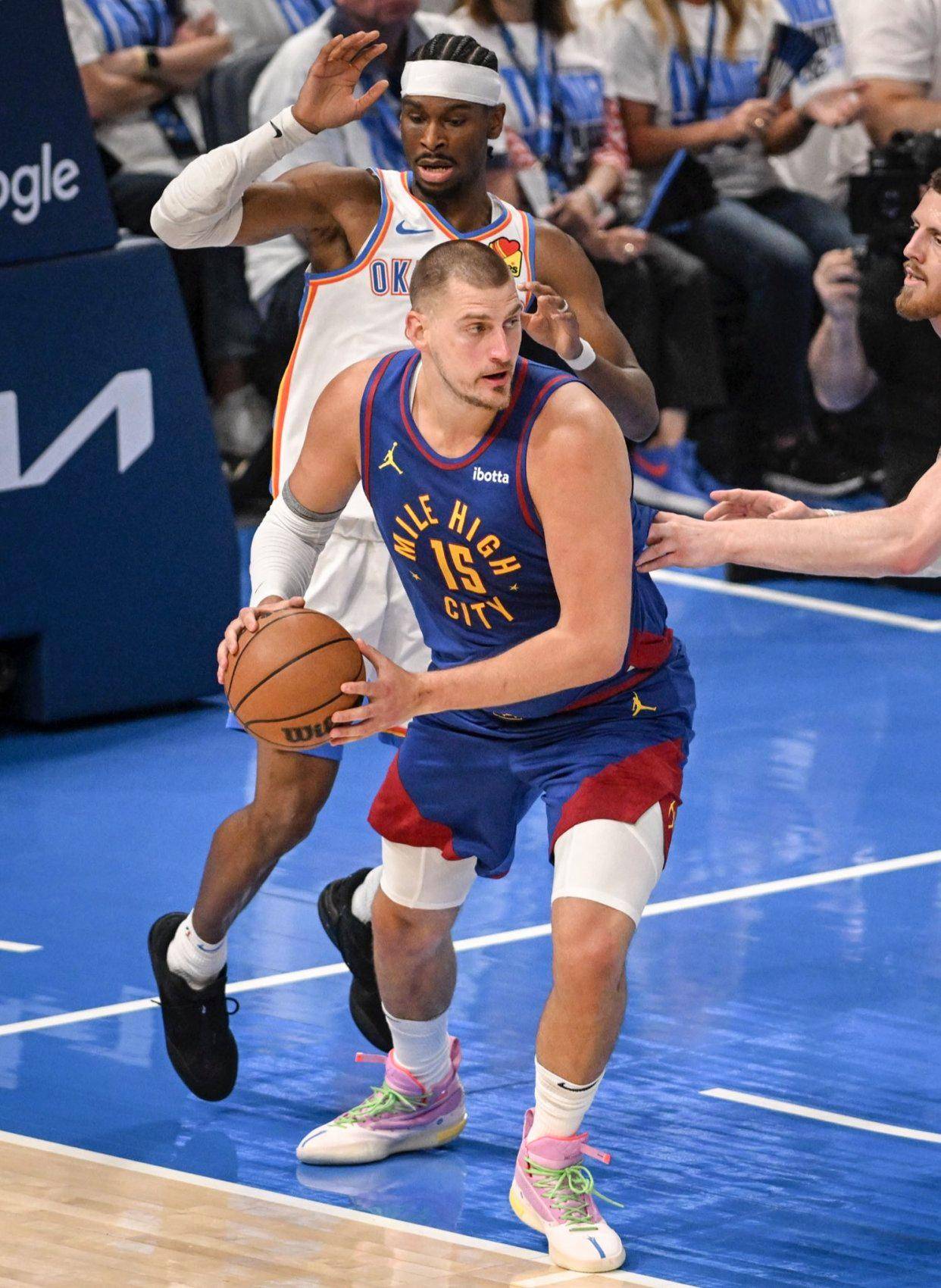 以其精湛的 以其精湛的