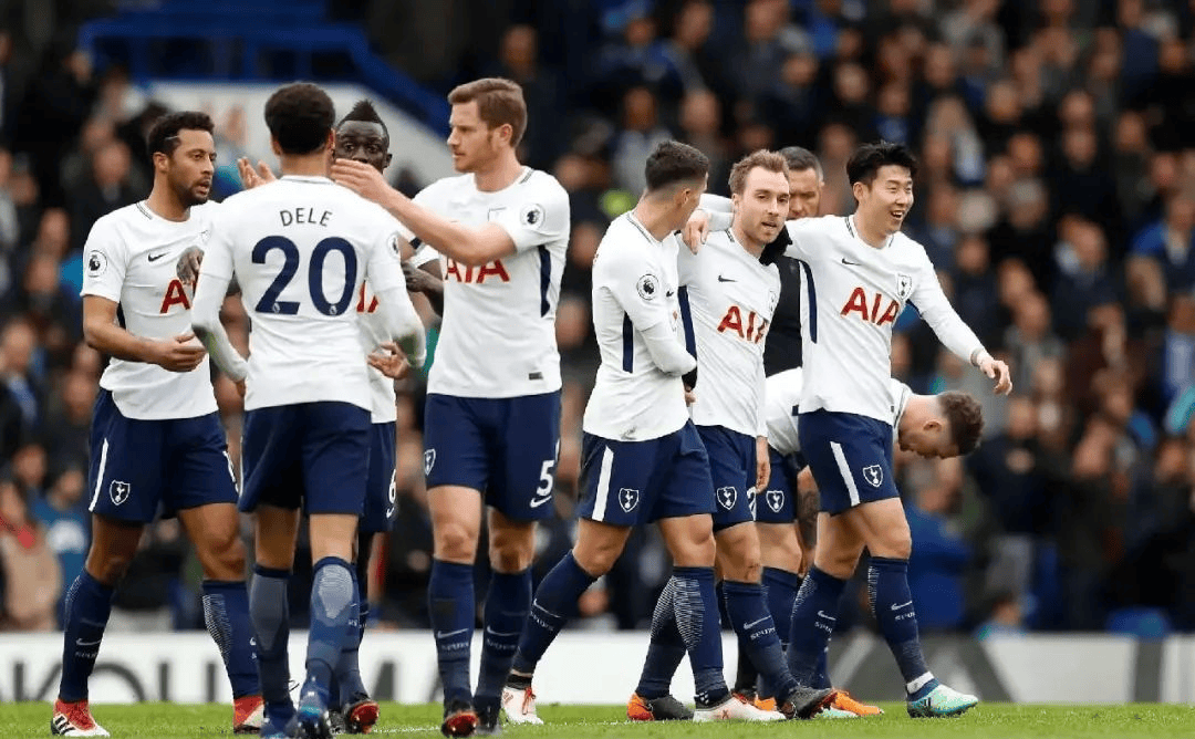 借助虚假背 借助虚假背